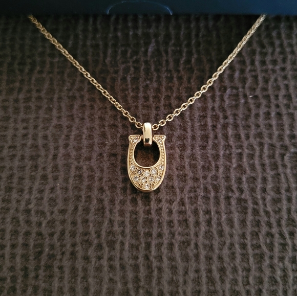 Coach Gold💛 Signature🖋 C Pendant Necklace - NIB - Picture 3 of 15